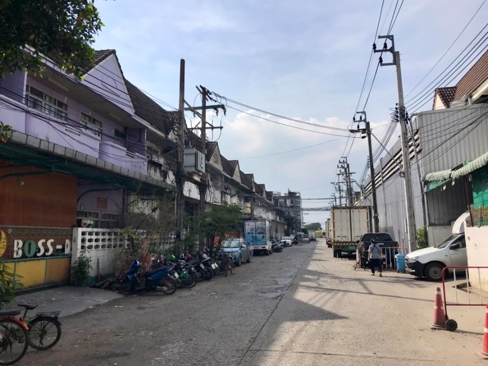 For RentFactorySamut Prakan,Samrong : Factory for rent 2 rooms Mini factory in Soi Wong Phaet