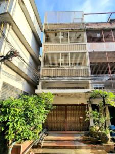 For RentShophouseWongwianyai, Charoennakor : Absolutely Best Location!! 5 Stories Shophouse For Rent