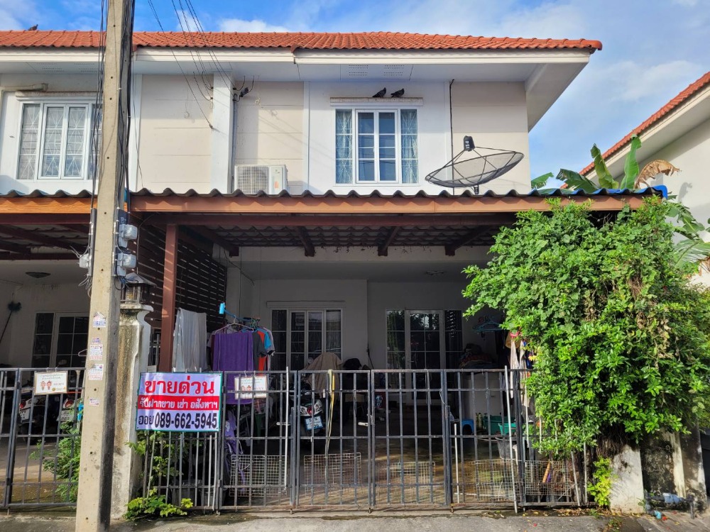 For SaleTownhousePathum Thani,Rangsit, Thammasat : Townhouse Phatrin 1 Pathum Thani behind the corner
