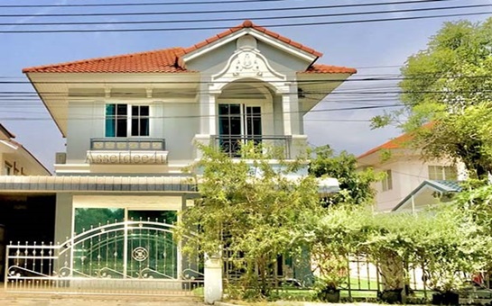 For RentHouseNonthaburi, Bang Yai, Bangbuathong : Twin house for rent, lake view, The Villa Rattanathibet, Tha It, near Tha It BTS station.