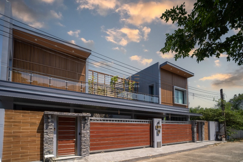 For SaleHousePattanakan, Srinakarin : The Master Private Srinakarin / 7 Bedrooms (Sale), The Master Private Srinakarin / 7 Bedrooms (SALE) PALM623