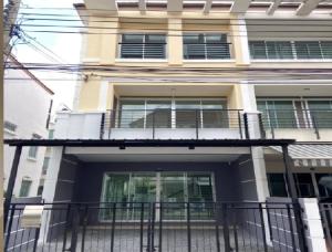 For RentTownhouseChokchai 4, Ladprao 71, Ladprao 48, : For Rent 3-storey townhome for rent, Baan Klang Muang, Urbanion, Ladprao, Chokchai 4, Ladprao Road, Wang Hin, empty house, unfurnished, 2 air conditioners, living or Home Office.