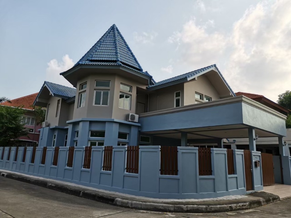 For RentHouseChaengwatana, Muangthong : house for rent Grand Canal Village, Prachachuen, next to Prachachuen Road new decoration style ready to move in