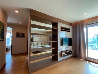 ให้เช่าคอนโดสุขุมวิท อโศก ทองหล่อ : 1 Bedroom Fully-Furnished, Spacious For Rent