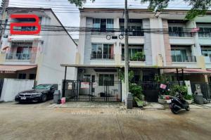 For RentTownhouseLadprao101, Happy Land, The Mall Bang Kapi : Townhome, behind the corner of Baan Klang Muang, Ladprao 101, area 20.4 sq m., Ladprao Road, Bang Kapi District.