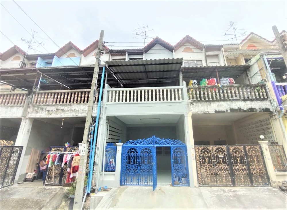 For SaleTownhouseRathburana, Suksawat : 3-storey townhouse for sale, near Pracha Uthit Road, 300 meters, newly renovated, ready to move in