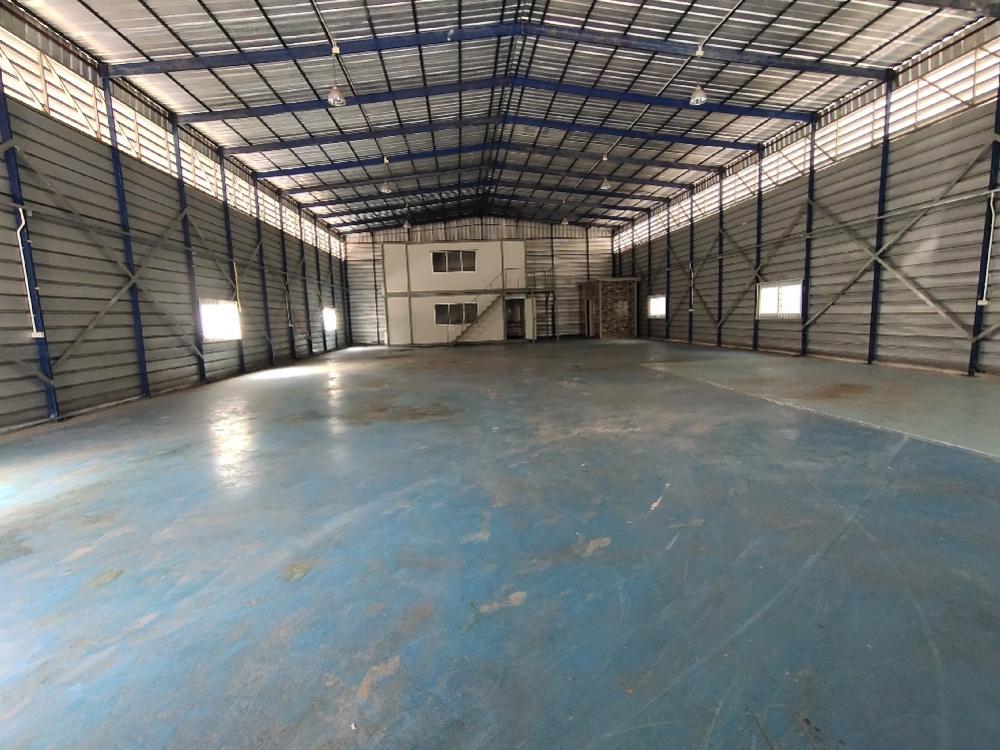 For RentWarehouseSamut Prakan,Samrong : Warehouse for rent + office, Theparak, Phraeksa, starting at 14,000Bath-52,000Bath/month.