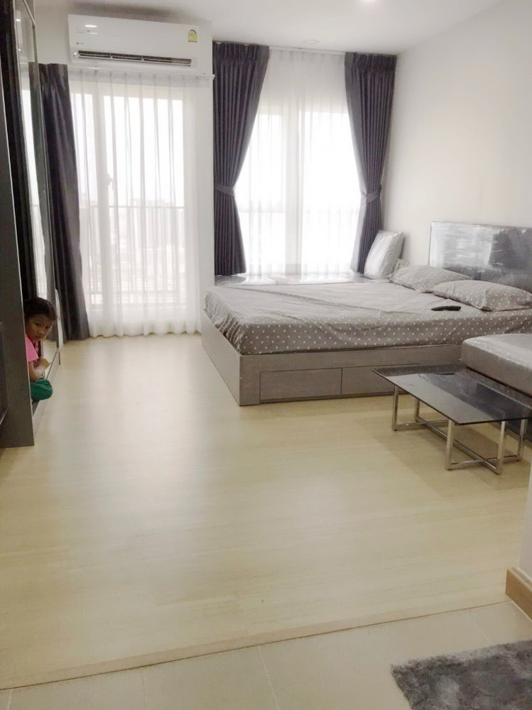 For RentCondoRamkhamhaeng, Hua Mak : SVR135 Supalai Veranda Ramkhamheang 29 sqm. 32nd Floor 10,000 baht 092-597-4998