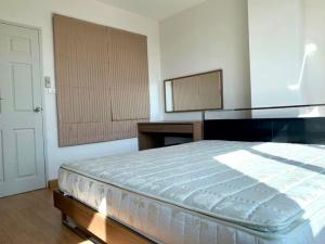 For RentCondoRatchadapisek, Huaikwang, Suttisan : 📣Rent with us and get 500 money! Beautiful room, good price, very nice, message me quickly!! Don't miss it!! Condo Life Ratchadaphisek MEBK03213