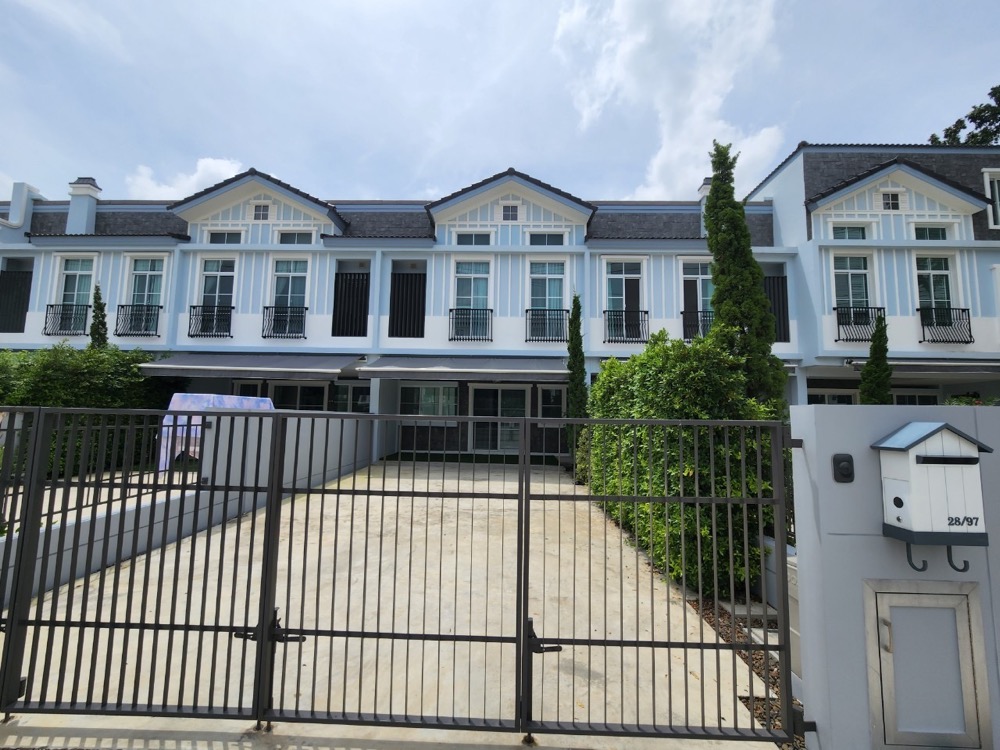 For RentTownhouseBangna, Bearing, Lasalle : new townhome for rent Indy Village 1, Bangna, Ram 2, fully furnished. New house, first hand. If interested, contact 0823223695 🔥