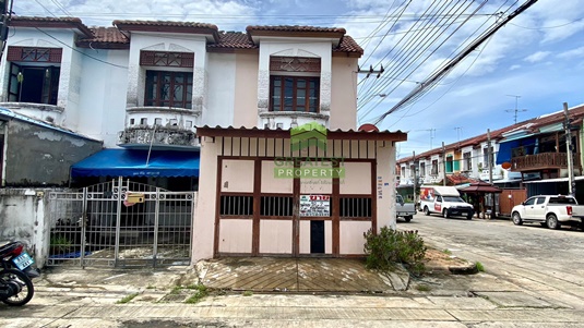 For SaleTownhouseNonthaburi, Bang Yai, Bangbuathong : For Sale - Urgent for rent, Nanthicha 4 Village, Bang Kruai - Sai Noi, 2-storey townhouse, area 16 sq.m., corner plot, can be filled, price negotiable