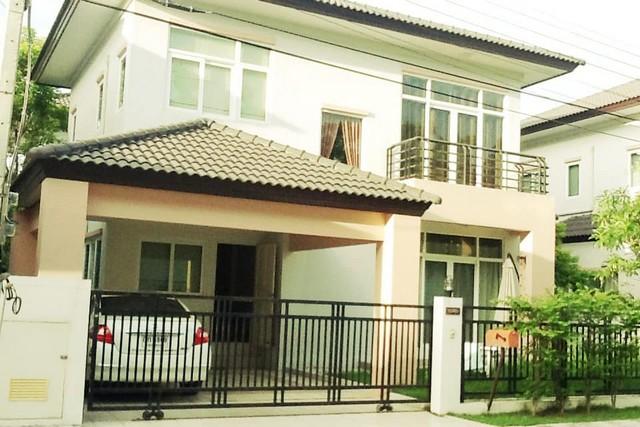 For RentHouseKaset Nawamin,Ladplakao : 2 storey detached house for rent, Rasa Park Lane Village, Watcharaphon area, beautiful house, in front of the house, next to no one.