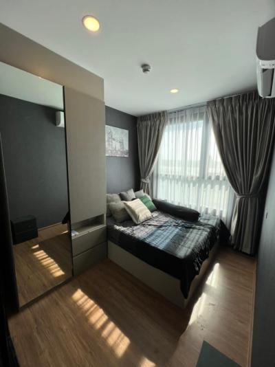 For RentCondoMin Buri, Romklao : THE ORIGIN Ram 209 Interchange Quick rent !! The room is very spacious. You can ask for more information.