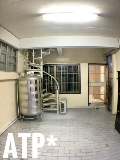 For RentTownhouseLadprao, Central Ladprao : **For RENT** 2 storey of 20 Sqw Townhouse, Unfurnished, 3BR/2BH/Living+Dining/Pantry/1AC/1Parking @ Sutthisarn-Ladprao