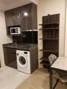 For RentCondoSukhumvit, Asoke, Thonglor : For rent Ashton Asoke, 16th floor, beautiful view, behind Robinson Department Store, fully furnished, with washing machine, special price