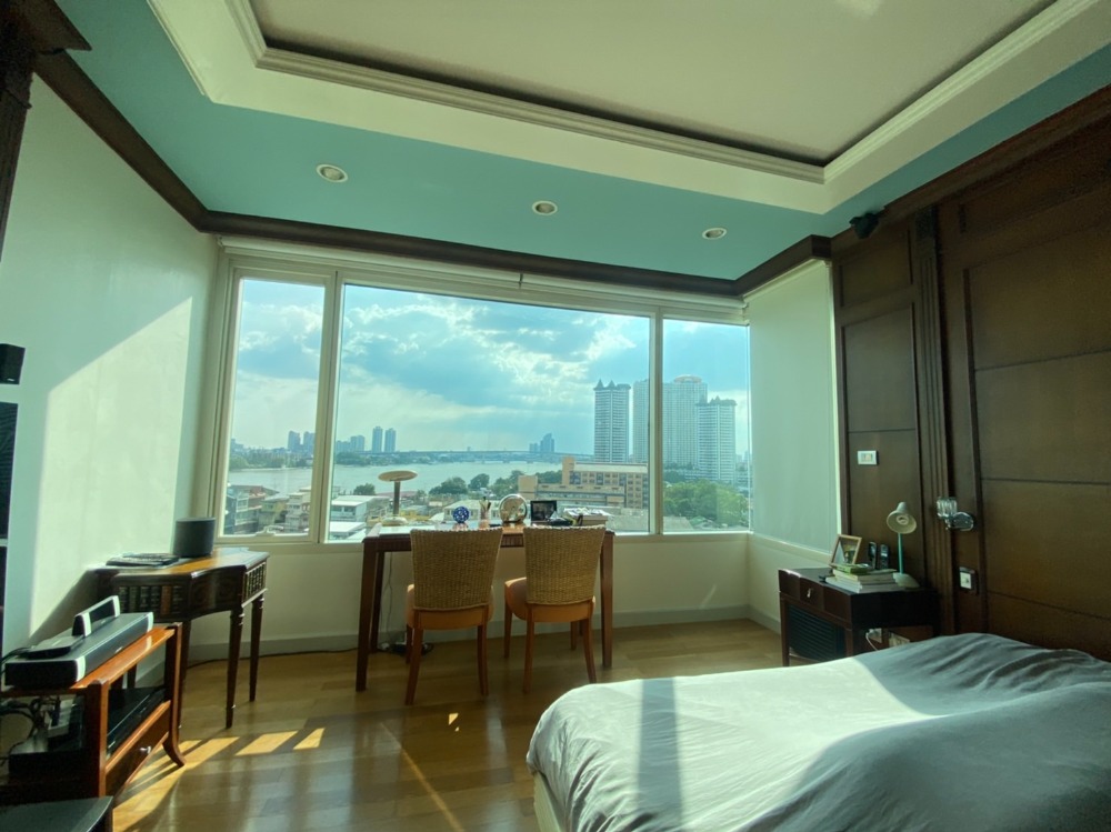 For SaleCondoWongwianyai, Charoennakor : Quick sale, Chao Phraya River view, Watermark Condo, Chao Phraya River, Building A, 10th floor, size 144 sq.m., 3 bedrooms, 3 bathrooms, price 14,800,000 baht, opposite Asiatique Near Icon Siam.
