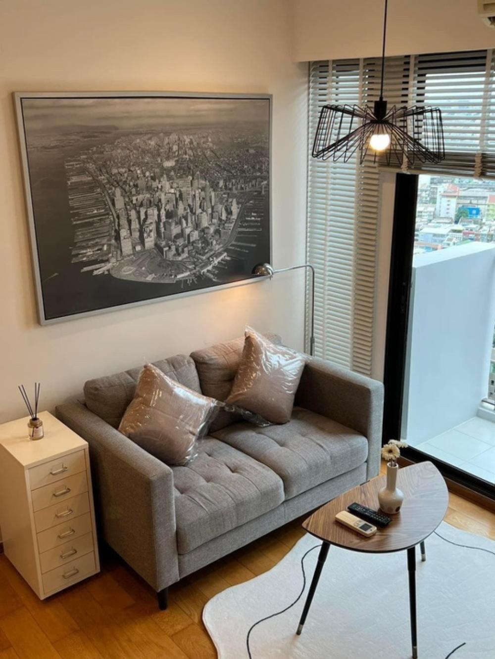 For SaleCondoWongwianyai, Charoennakor : ขาย 1 bed 35SQM พร้อมผู้เช่า 3.799 ล้าน
