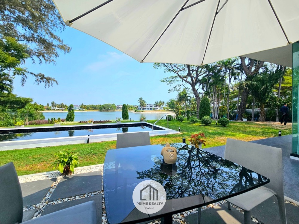 For SaleHouseHuahin, Prachuap Khiri Khan, Pran Buri : Great Value, Modern Elegant Villa in Palm Hills Golf Course with Stunning View, 3 Bed 3 Bath For Sale