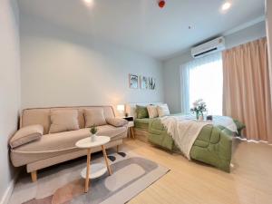 For RentCondoThaphra, Talat Phlu, Wutthakat : 😍 Ready to rent, very cute decorated room, minimal tone, Metro Sky Wutthakat Condo, 22nd floor, can move in