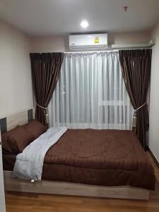 For RentCondoBang Sue, Wong Sawang, Tao Pun : For rent #Condo Regent Home Bang Son, next to MRT Bang Son, ready to move in room divider The wall of the room is attached to the other room only on one side, open view.