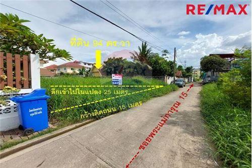 For SaleLandRattanathibet, Sanambinna : Land for sale in Soi Phra Mae Karun 15. Suitable for building a house - 920091067-14