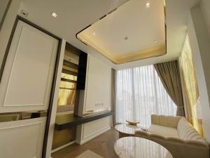 For RentCondoWitthayu, Chidlom, Langsuan, Ploenchit : TEC009_P 28 CHIDLOM **Luxury condo in the heart of Chidlom, fully furnished, ready to move in** High floor, beautiful view open and airy
