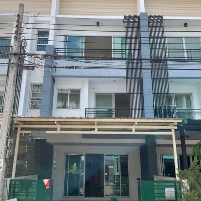 For RentTownhouseBang kae, Phetkasem : BH1832 For rent - 3 storey townhome for sale, 3 bedrooms, 3 bathrooms, next to Petchkasem Road 114, Autumn Residence project, near The Mall Bang Khae. convenient transportation no pets