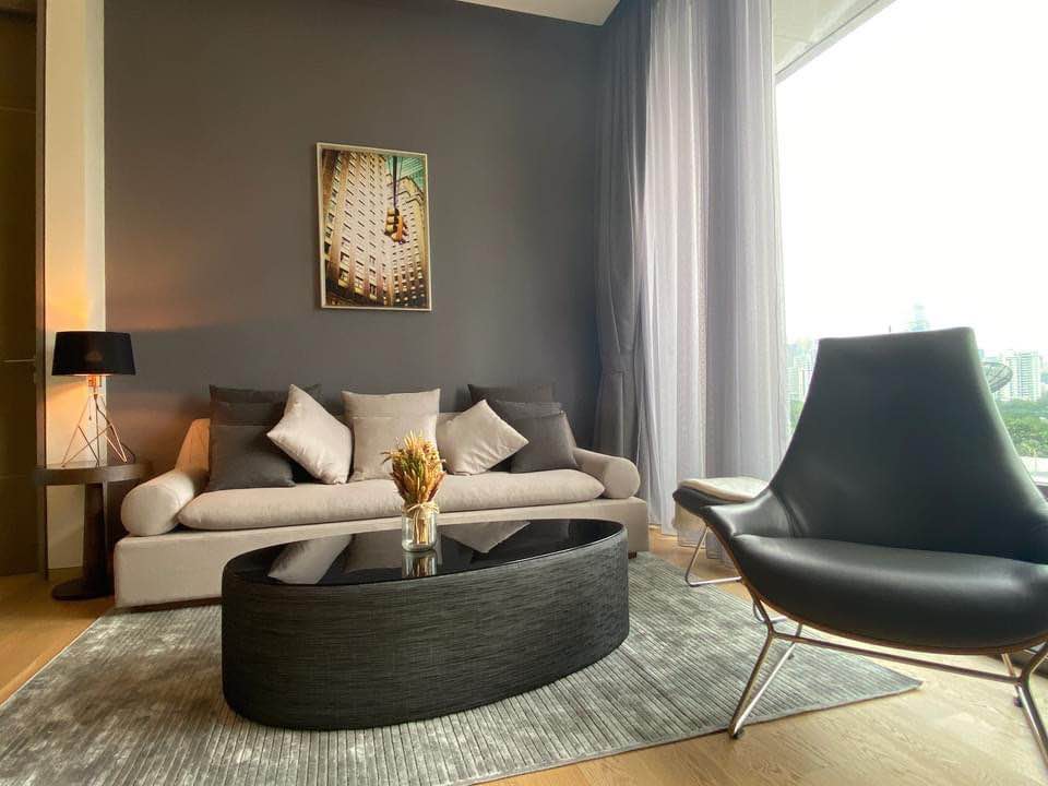 For RentCondoSilom, Saladaeng, Bangrak : Saladaeng One Condo for rent : 1 bedroom for 56.66 sqm. Lumpini Park View. Corner View on 8 fl. With fully furnished and electrical appliances.Just 400 m. to BTS Saladaeng , 400 m. to MRT Silom , MRT Lumpini.Rental only