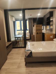 For RentCondoRatchadapisek, Huaikwang, Suttisan : 🔥🔥 Good price, beautiful room on the cover (new room, first hand, 5 rooms to choose from) 📌XT Huaikhwang [XT Huaikhwang] ||@condo.p (with @ ahead)