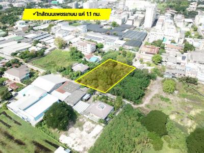 For SaleLandBang kae, Phetkasem : Land for sale, Petchkasem 77 Intersection 1, size 3 ngan, 62 sq m, near Petchkasem Road, only 1.1 km. CC