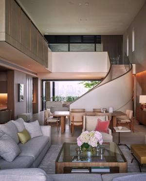 ขายคอนโดสาทร นราธิวาส : Selling : Windshell Naradhiwas – Chanintr Residences designed by Barbara BarrySize : 453.28 sq.m., 3 bedrooms, 4 bathrooms Fully Furnished