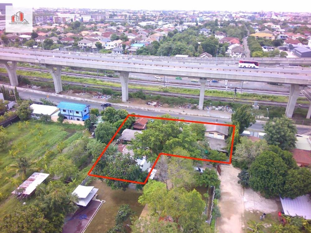 For SaleLandPinklao, Charansanitwong : Land in Taling Chan zone, next to the road near the Si Rat Expressway Borommaratchachonnani 40