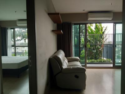 For RentCondoThaphra, Talat Phlu, Wutthakat : Rent 60 sqm., 2 bedrooms, 2 bathrooms, 28,000 Whizdom Thapra, next to BTS Talat Phlu, travel to Silom, Sathorn, very convenient.