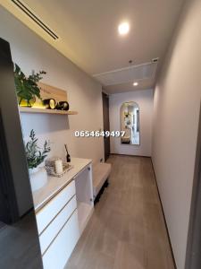 For SaleCondoAri,Anusaowaree : Urgent. Furnished as shown in the photo. Sell ideo Q victory 2 bedrooms, 2 bathrooms, size 61.30 sq. m. If interested, contact 065-464-9497