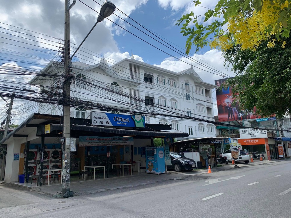 For SaleBusinesses for saleChiang Mai : Land for sale with a hotel, commercial building, very good location in the heart of Chiang Mai.