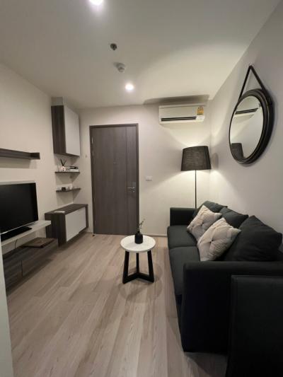 For RentCondoRatchadapisek, Huaikwang, Suttisan : Condo for rent, CENTRIC Ratchada-Sutthisan, 28 sqm., Beautifully decorated room. ready to move in