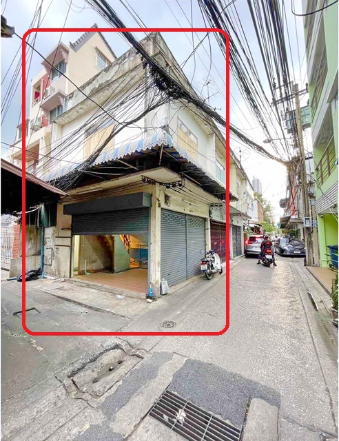 For RentShophouseWitthayu, Chidlom, Langsuan, Ploenchit : For Rent Commercial Building 5Stories office 20sqw 160sqm 2Bed 2Bath Narathiwat Rd Silom Sathorn R