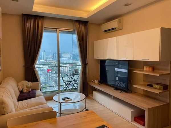 For RentCondoRama9, Petchburi, RCA : For rent, Thru Thonglor, corner room, 30th floor, canal view