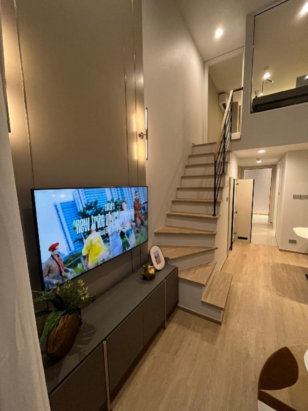 ขายคอนโดสีลม ศาลาแดง บางรัก : ด่วนๆ ขายๆ culture chula. 1bed 36 ตรม ทิศเหนือวิวสภากาชาดไทย. ตำแหน่งดีสุดในตึก 27. ขายเพียง7,821,200 บาท เอาเท่านี้ถูกกว่าห้องโครงการ รอบ vipสนใจ 0626562896 เรย์ 