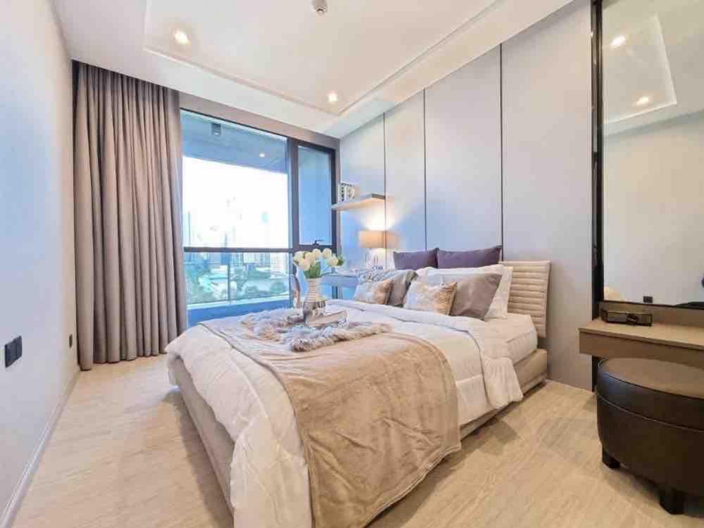 For RentCondoSukhumvit, Asoke, Thonglor : 🔥Available Now🔥The Room Sukhumwit 38 1-1BR 52sqm. Beautiful room, complete electrical appliances 082-459-4297