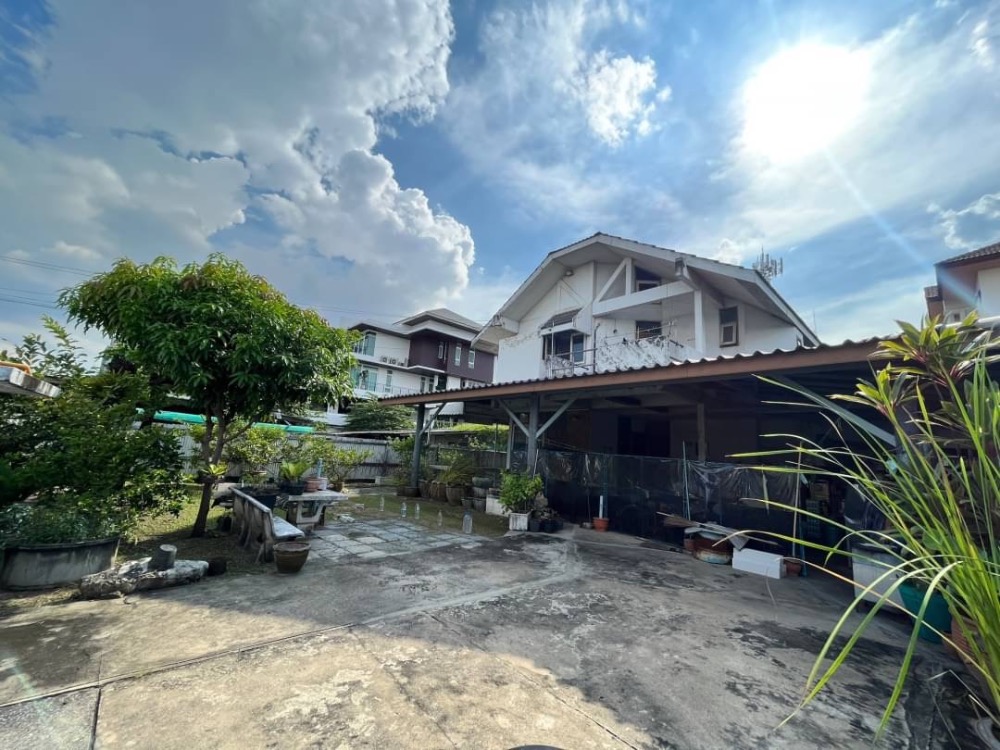 ขายบ้านโชคชัย4 ลาดพร้าว71 : บ้านเดี่ยว ลาดพร้าว ✨ ซอยสังคมสงเคราะห์ 12 แยก 2 : House Ladprao Soi Sangkhomsongkhro 12 Yaek 2 (FOR SALE) RUK174