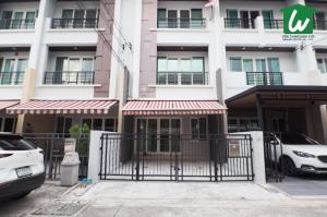 For RentTownhouseYothinpattana,CDC : For rent, Baan Klang Muang, S-Sense, Rama 9-Ladprao, newly renovated, near the entrance-exit of the expressway.
