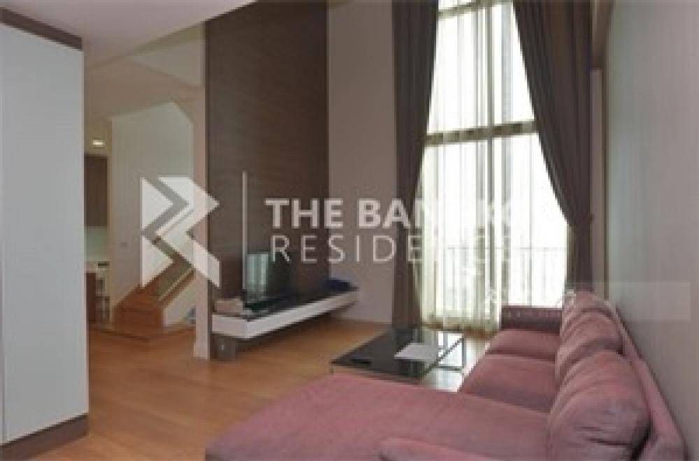 For SaleCondoLadprao, Central Ladprao : Urgent sale, Duplex Penthouse, 2 bedrooms, 2 bathrooms, 144.35 sq.m. 144.35 sq.m. + 2 fix parking spaces downstairs. Chatuchak garden view, best price, contact 065-4242-889, phone number Link Line