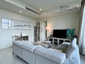 For SaleCondoSukhumvit, Asoke, Thonglor : A spacious 2 bedrooms with private lift condo near EmQuatier & Asoke BTS - Royce Sukhumvit 31