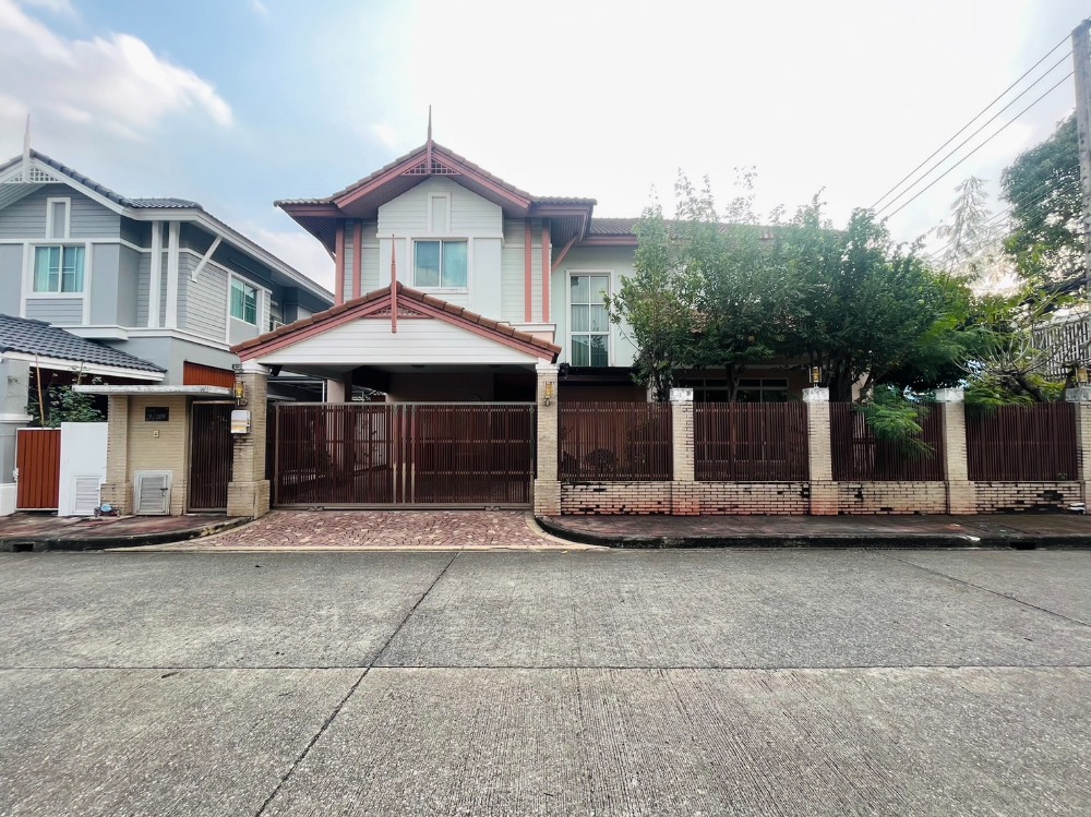 For SaleHouseYothinpattana,CDC : Single house Parinyada Chalongrat / 4 bedrooms (for sale), Parinyada Chalongrat / Detached House 4 Bedrooms (FOR SALE) RUK320