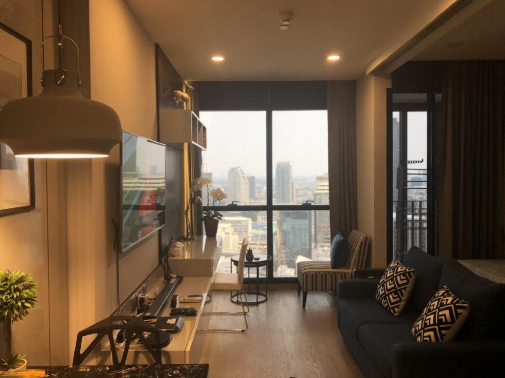 For SaleCondoSiam Paragon ,Chulalongkorn,Samyan : Shock!! Sale Ashton Chula. Size 1bedroom, new room, very beautiful decoration. Built-in in the whole room. 30.5 sqm, garden view, 30++ floor, selling only. 7,600,000 baht only, make an appointment now 0626562896. Ray