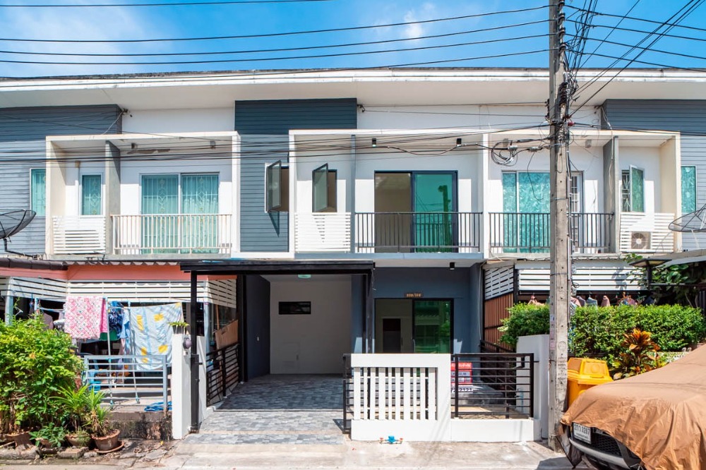 For SaleTownhouseSamut Prakan,Samrong : 2-storey townhome, renovated, ready to move in, The Connect Suvarnabhumi 1