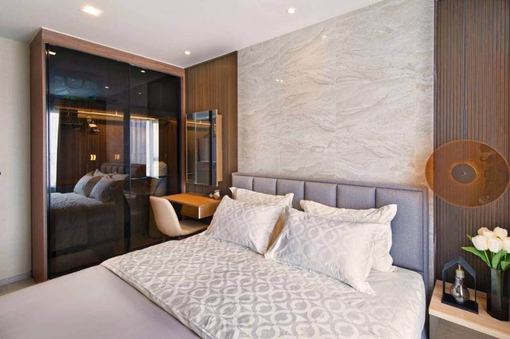 For SaleCondoLadprao, Central Ladprao : SALE >>> Life Ladprao, opposite the department store, 2 bedrooms, 52 sq m, great value! High floor, Fitted room, high floor, next to BTS Ha Yaek Lat Phrao Hurry up to reserve before the price increase / contact 065-8219716 ice