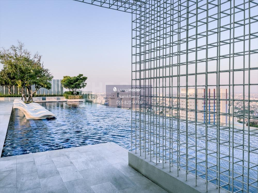 For SaleCondoLadprao, Central Ladprao : SALE >>> Life Ladprao, opposite the department store, 1 bedroom, 36.15 sq m, built-in, very beautiful ! Beautifully decorated, livable, high class, oh wow, it's worth the price. Next to BTS Ha Yaek Lat Phrao. It's good to live by yourse