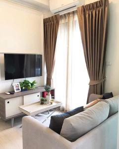 For RentCondoRatchadapisek, Huaikwang, Suttisan : 📣For rent Chapter One ECO Ratchada - Huaikwang (Chapter One ECO Ratchada - Huaikwang) 1 bedroom, size 30 sq.m., 5th floor, central garden view, very beautiful, fully furnished, near Huai Khwang MRT, fully furnished, complete electrical appliances